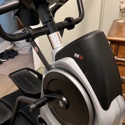 Elliptical Bowflex M6 Max Home Gym Trainer Barely Used