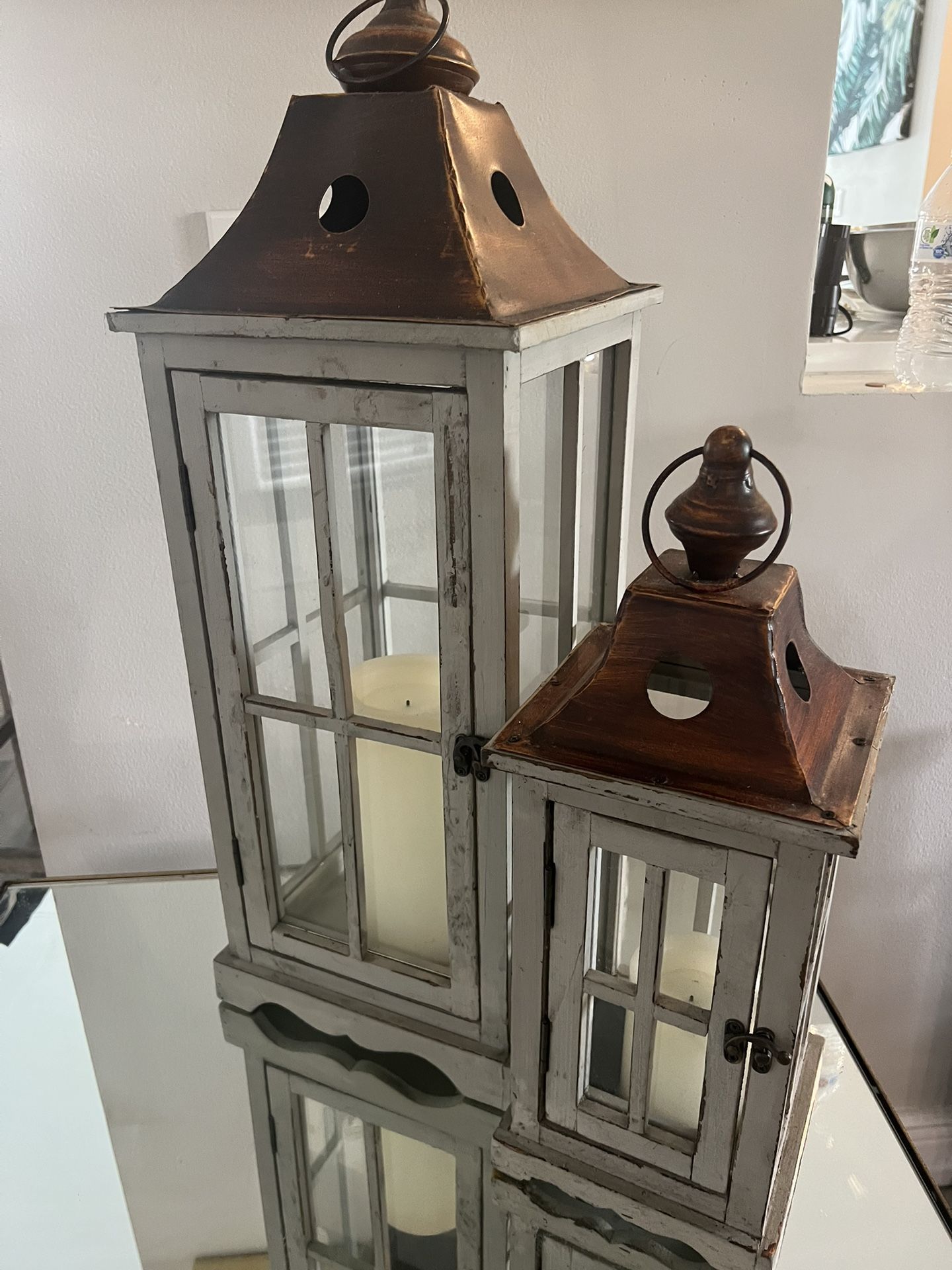 Decorative lanterns