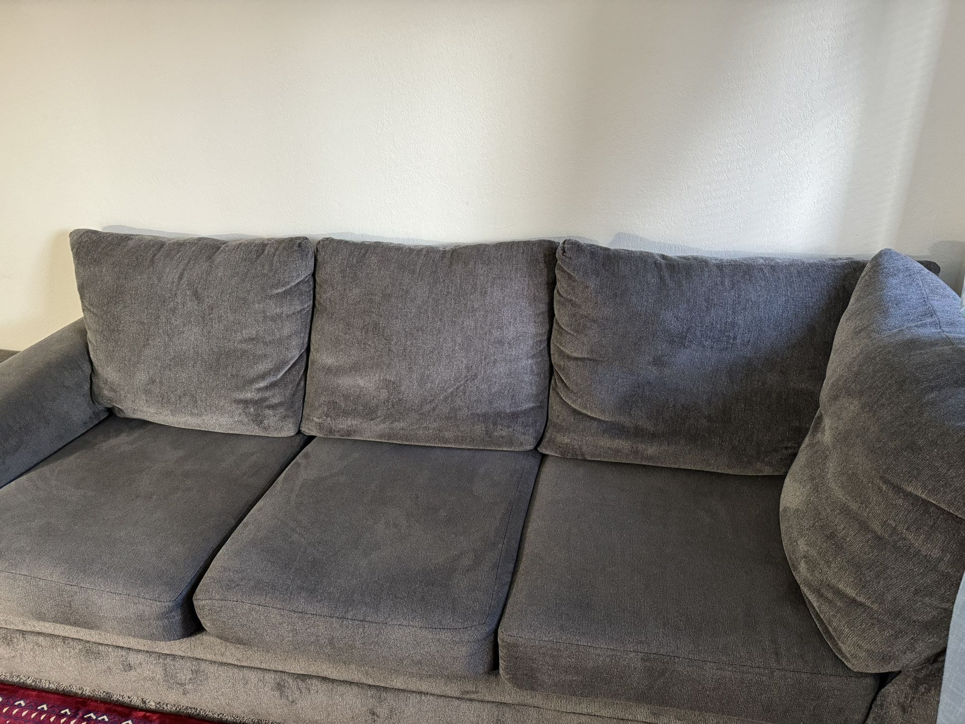 2 set couch with 3 pillows 