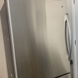 Amana Refrigerator 