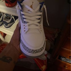 *Need Gone*  Jordan 3 Wizards Size 9.5 Men’s 