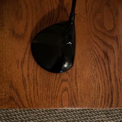 Mizuno ST-X220 10.5 Driver With UST Helium Black Senior Flex Graphite Shaft And Head Cover 