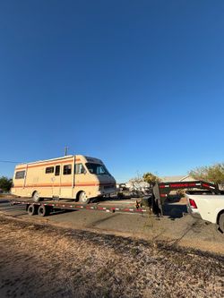 Motor homes equipment containers