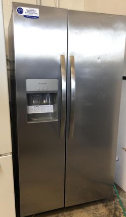 Frigidaire Side-by-Side Stainless Steel Refrigerator Fridge

