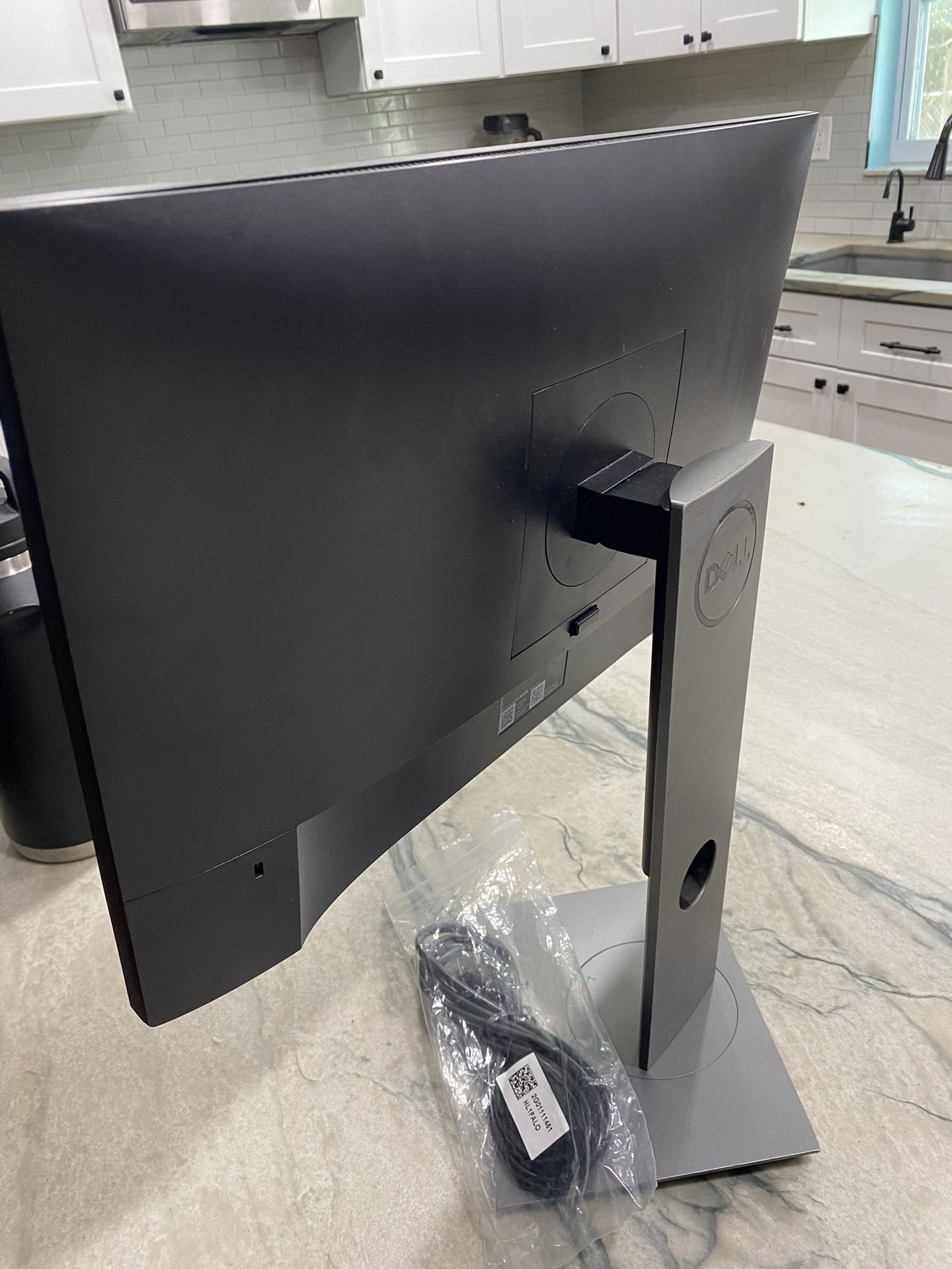 Dell 20” Monitor With Rotational Stand