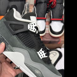 Jordan 4 fear 2024 sz 8.5 $250 cash