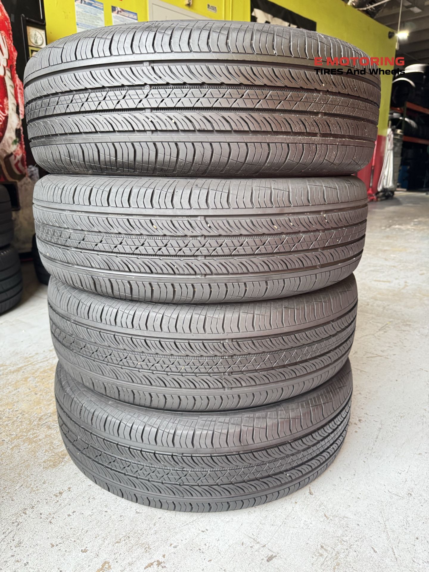 Set Of Four 215/65/17 Continental Procontact Rx With 70% Left Excellent Set Good Deal