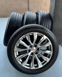 Newly Set 🔥 Gmc Sierra Yukon Denali 22" Wheels and Bridgestone Tires 💯