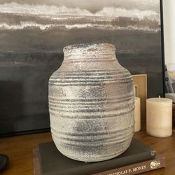 Rustic Vase Multi tone Colored With Ridges 