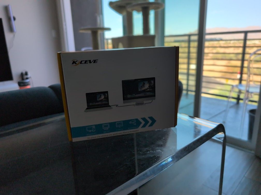 Display Port KVM Switch (2 Monitors 2 Computers)