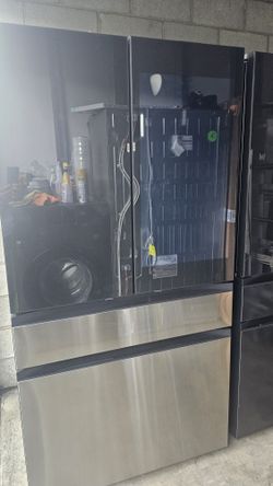 Refrigerador Samsung Bespoke Family Hub de 28,6 pies cúbicos, 4 puertas, 36 pulgadas de ancho, compatible con Smart, con puerta francesa, máquina de h