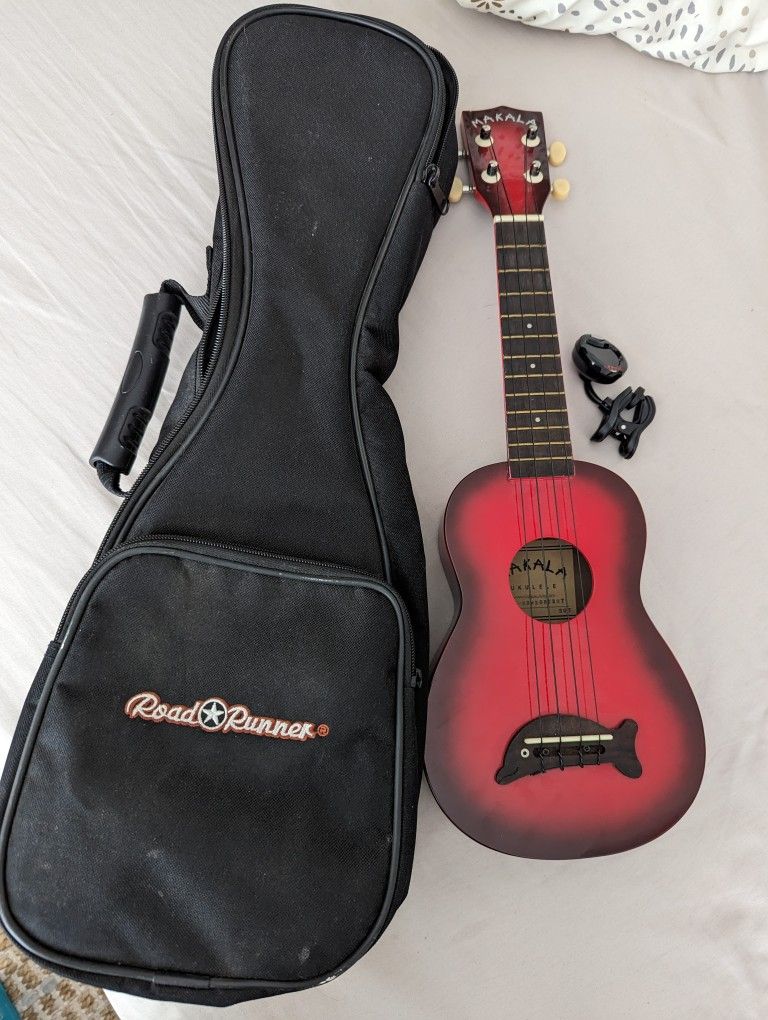 Makala Dolphin Ukulele