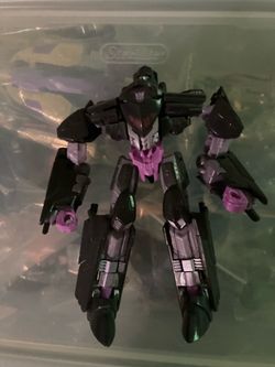 Thrilling 30 Megatron