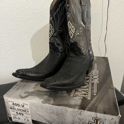 Boots Size 9.5