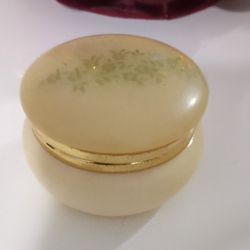 Vintage Alabaster Jewerly Box .... Genuine  Stone 
