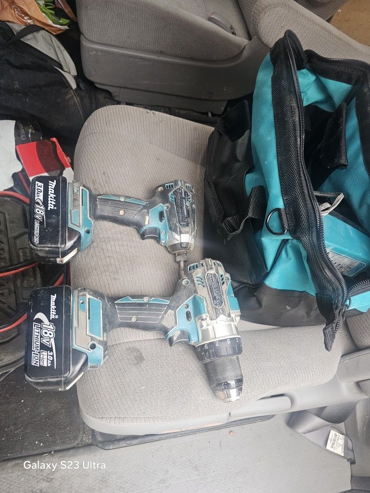 Makita Cordless Drill Set