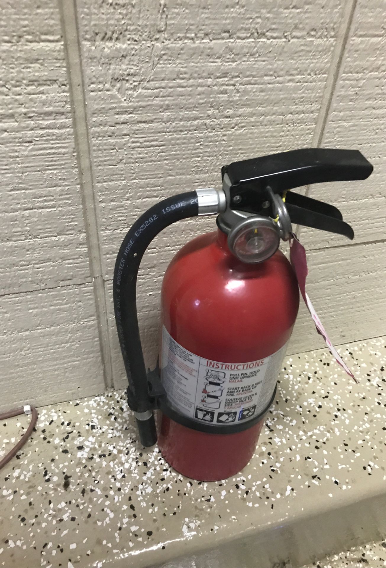 Fire extinguisher 6$