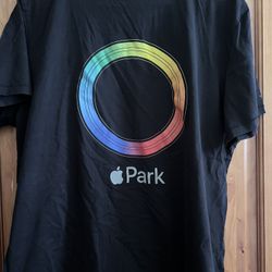 Apple Shirt XL