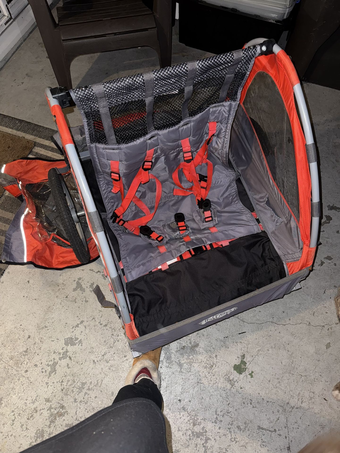 Instep Infant/Toddler bike trailer