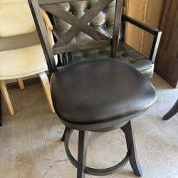 Swivel Barstool 
