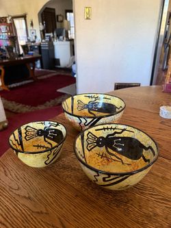 Vtg Mana USA Art Pottery 8”, 6”, 5” Nesting Bowls AZ Scratches On Bottom