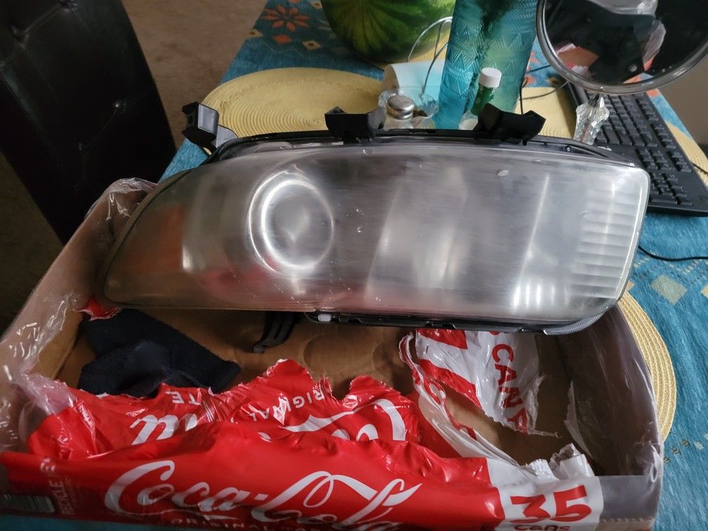 2009 Scion Xb Headlight Assembly