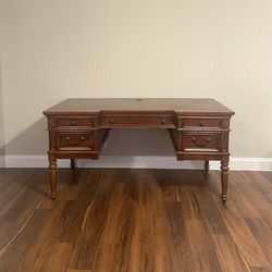 Ethan Allen Executive Wood Desk [FREE Delivery🚚]
