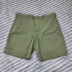 Polo Ralph Lauren Mens Size 40 
Stretch Cotton Twill Olive Green Chino Shorts