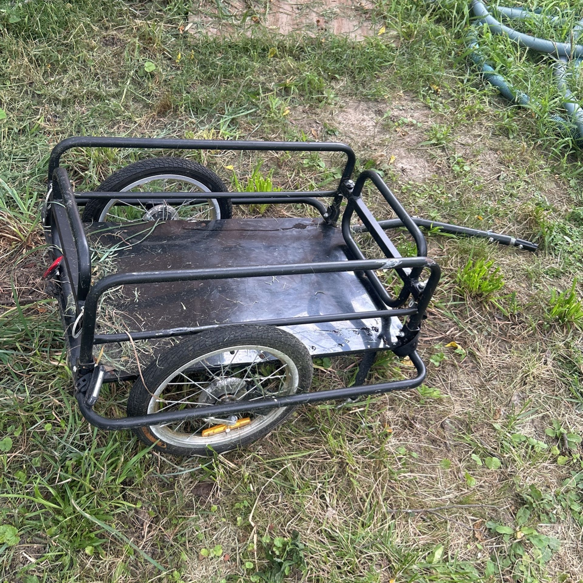 Bike Trailer That You Can Use To Carry Stuff Around