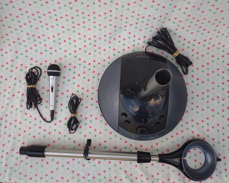 Memorex SING STAND MKS-SS1 Home Karaoke System Plus Microphone & Media Cable
