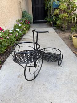 Black Metal Bicycle Plant Stand $28