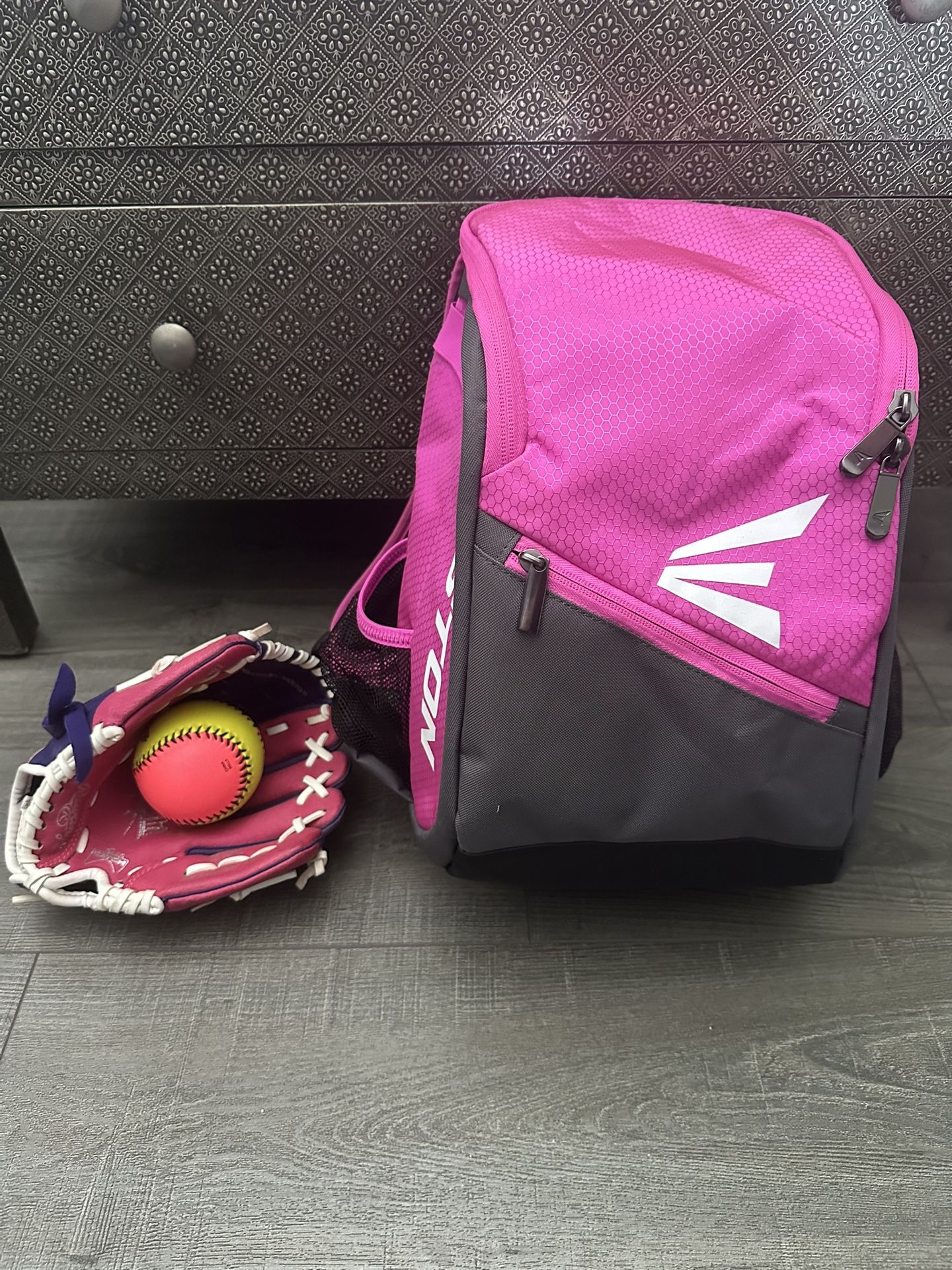 Girls Softball Gear