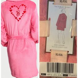 New w/Tags Victoria’s Secret- Rose Garden w/Back Heart    Plush &  Cozy Short Robe :XL\XXL: $45