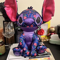 Stitch Crashes Disney