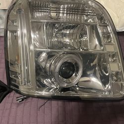 2008 GMC YUKON HEADLIGHTS 