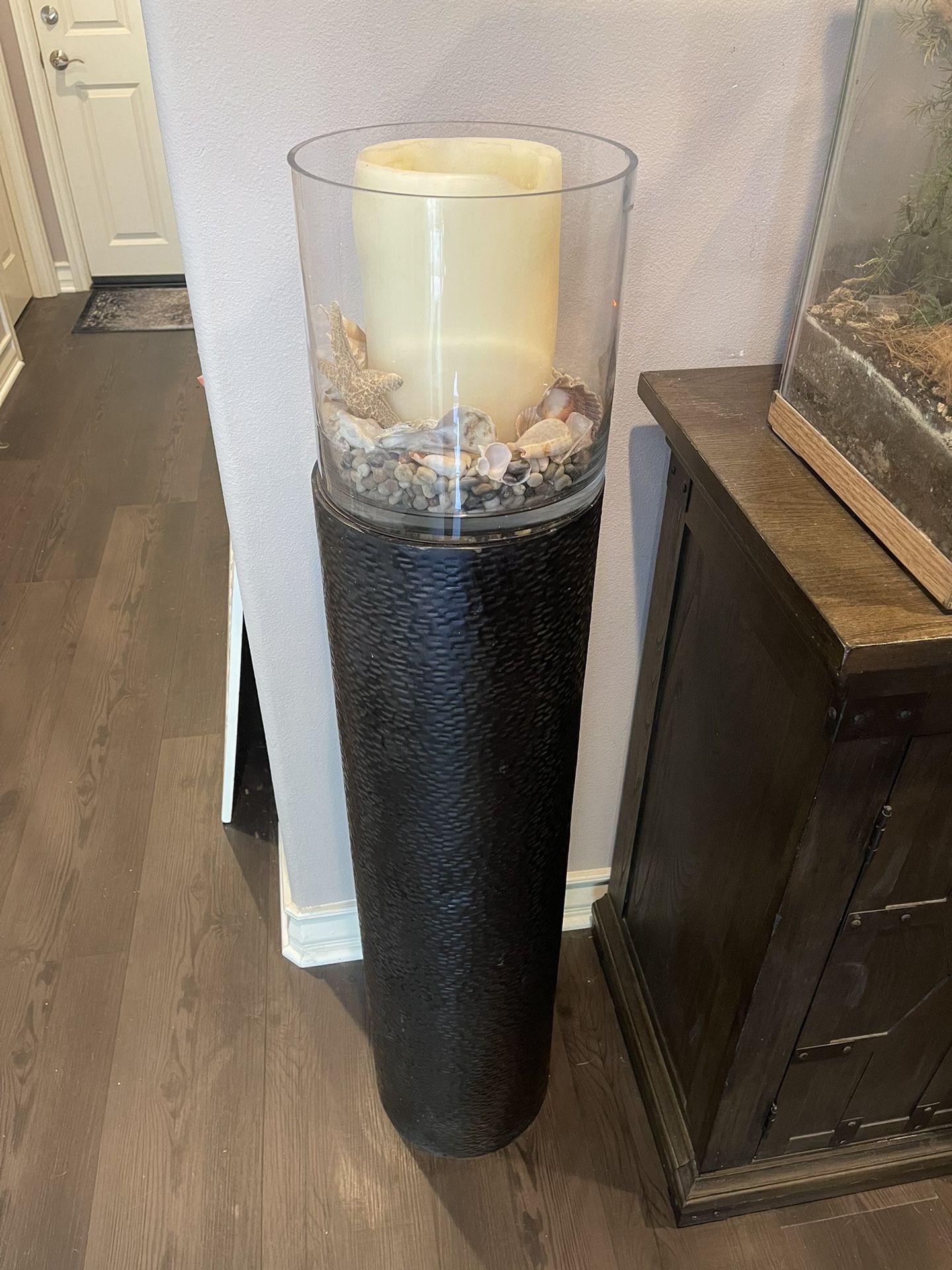Large Pillar Stand With Large Candle And Seashells