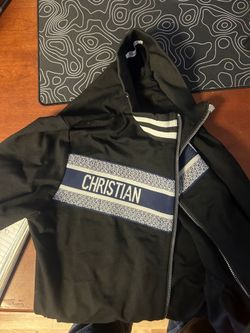 Medium Christian Zip Up Comfty Jacket Uni-Sex