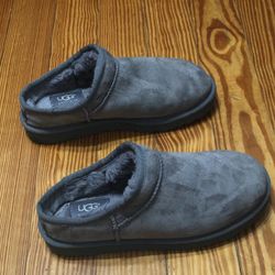 UGG Australia classic Slippers interior plus comfort leather suede dark gray. 7