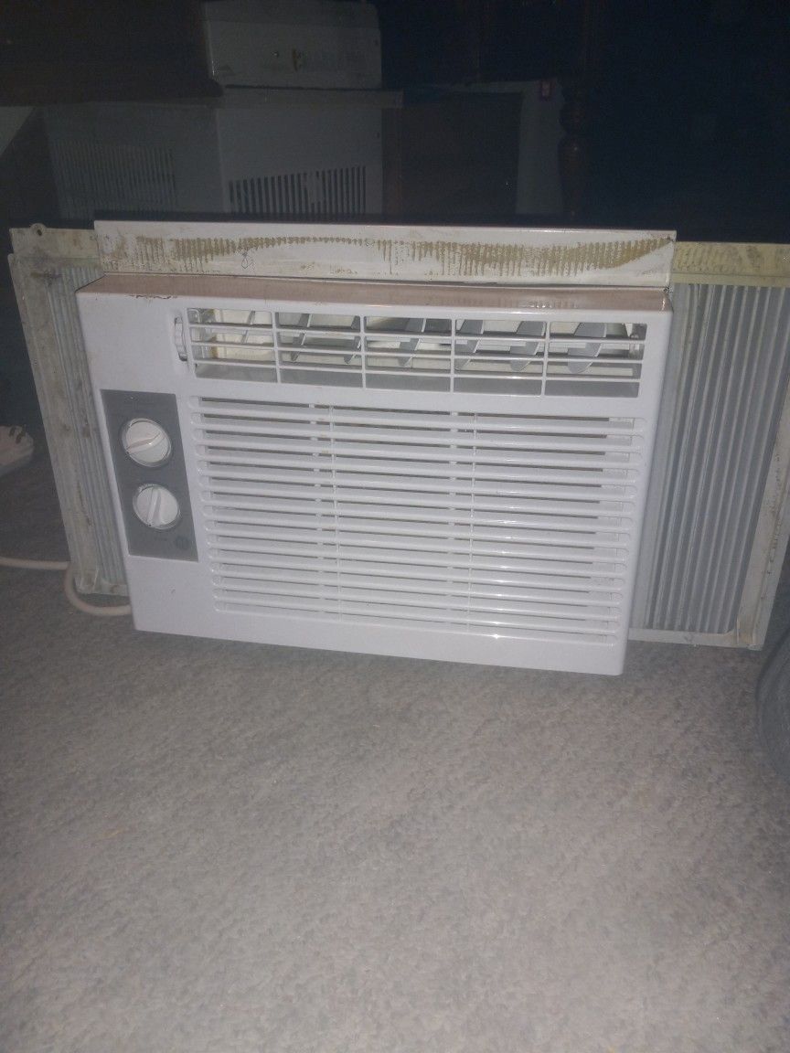 GE air Conditioner