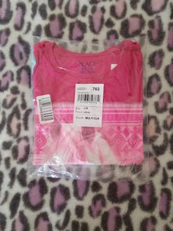 2 Girls Long Sleeve Shirts