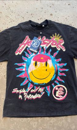 Graphic tee shirt