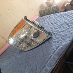 2007-2014 Cadillac Escalade Xenon HiD Left Side Headlight 