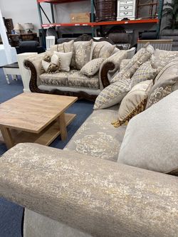 Sofas Set in Stock // Disponibles