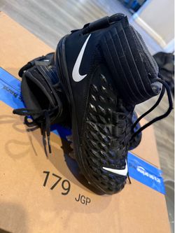 Football cleats