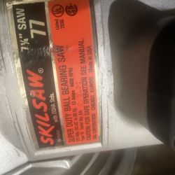 Used Electric Saw Excellent Condition 