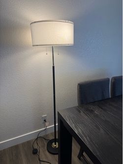 Floor lamp