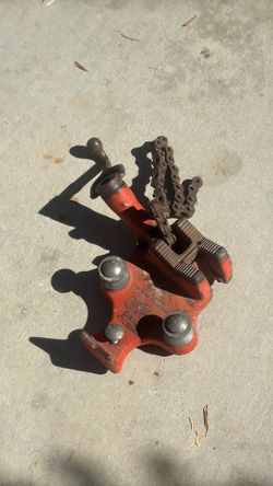 Rigid chain vise