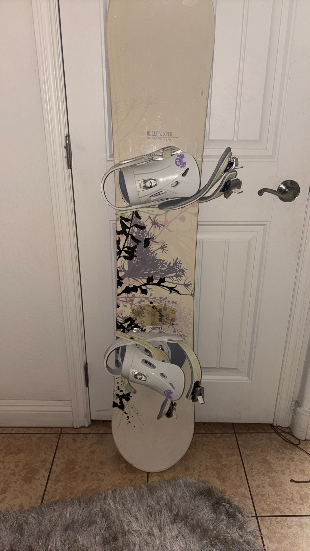 USED SNOWBOARD 