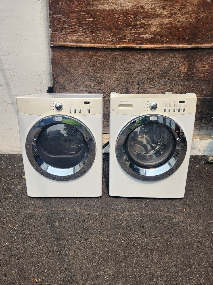 Frigidaire Affinity Washer/Dryer (STACKING).