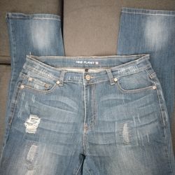NEW NINE PLANET DISTRESSED JEANS 16